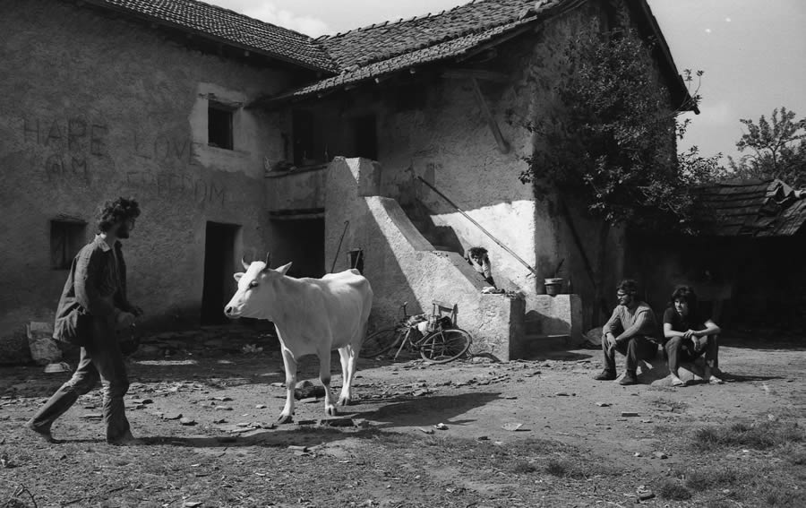 Ovada 1971; foto di Luigi Respighi, tratta da S. Casilio, M. Paolucci (eds), Scatti in movimento. Dalla metropoli alla provincia: l’Italia e le Marche negli anni sessanta e
  settanta, Macerata, Eum, 2009